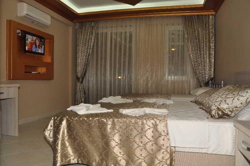Otel Flora Palm 4*